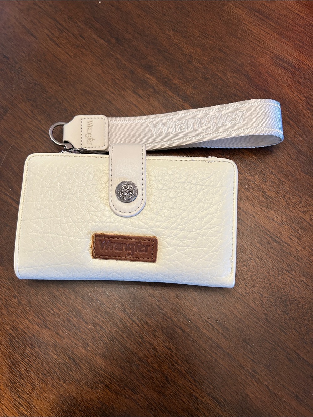 Wrangler Cream Wristlet Card Holder with Brown Logo Patch